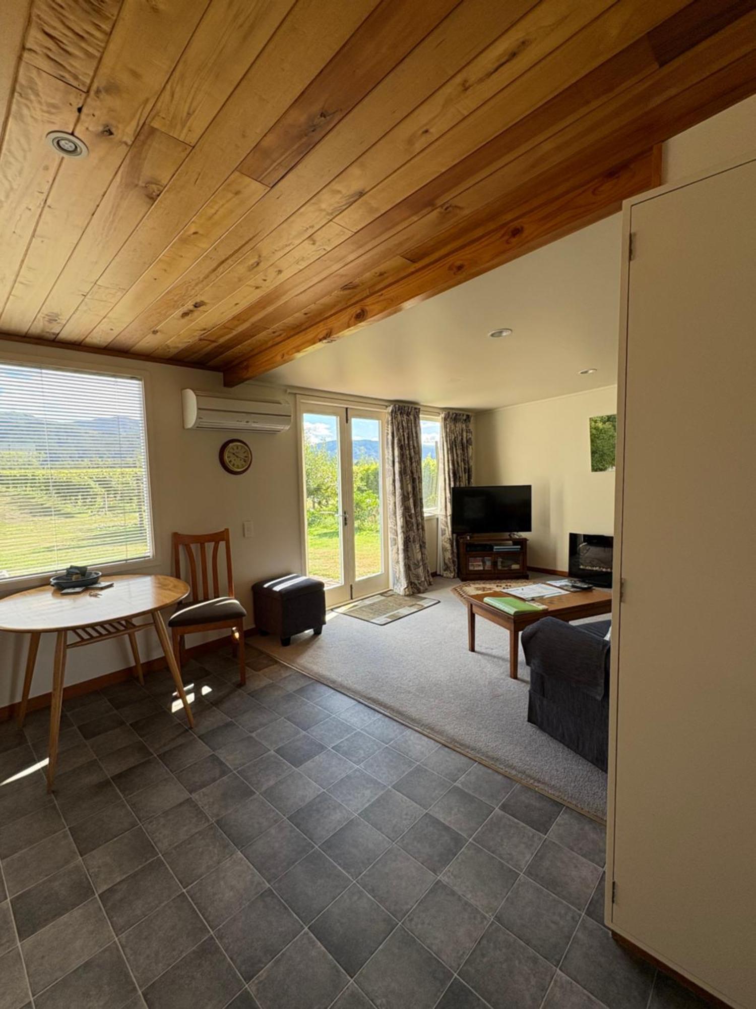 Vineyard Cottage In Blenheim On The Golden Mile Exterior photo